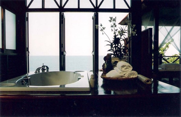 bath on terrace thailand (1)